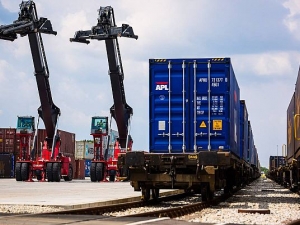 PKP Cargo będzie wozić przesyłki Poczty Polskiej do Chin?